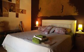 B&B Fiadora Artist House